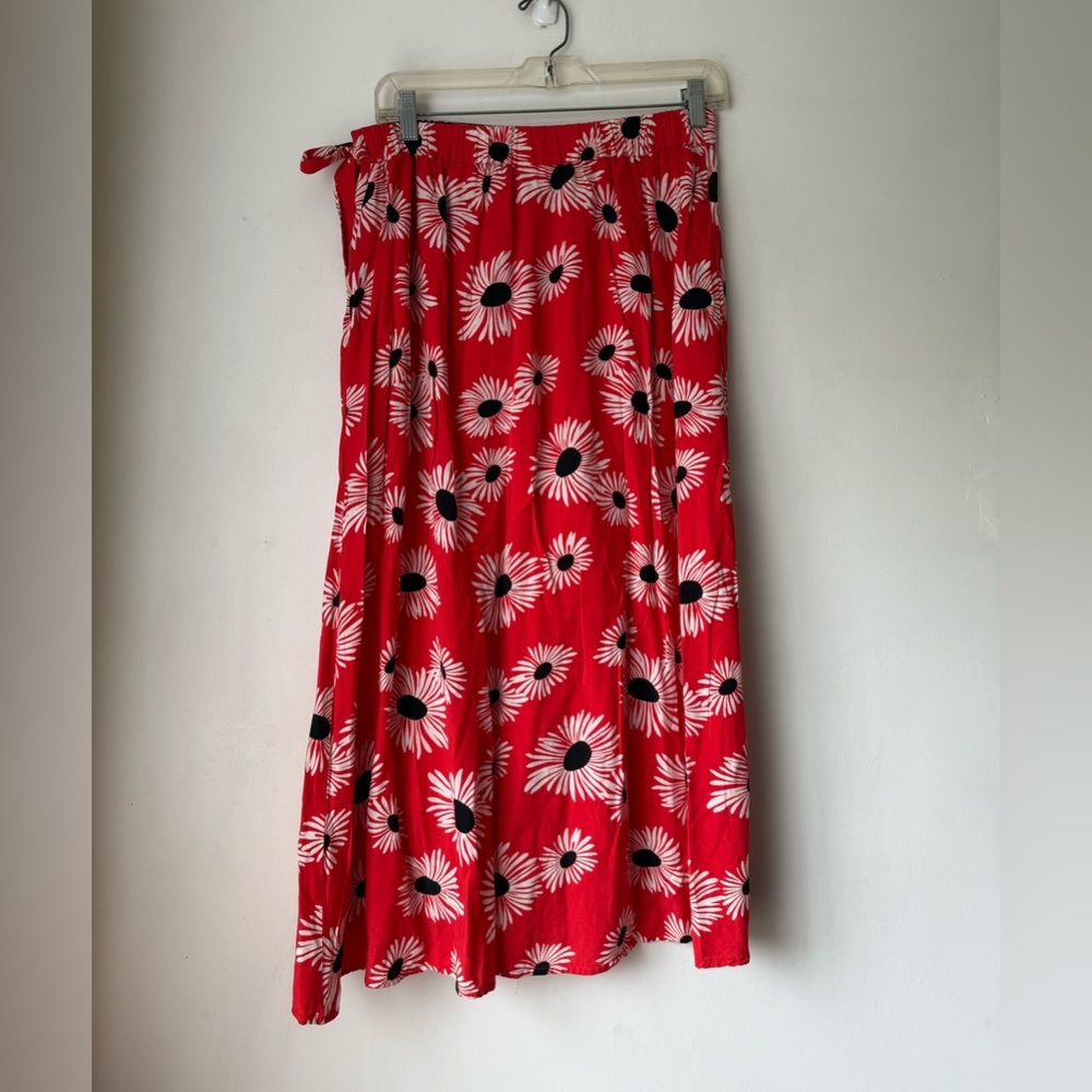 Anthropologie Conversations Colloquial Red Daisy Print Wrap Midi Skirt S - Picture 7 of 9